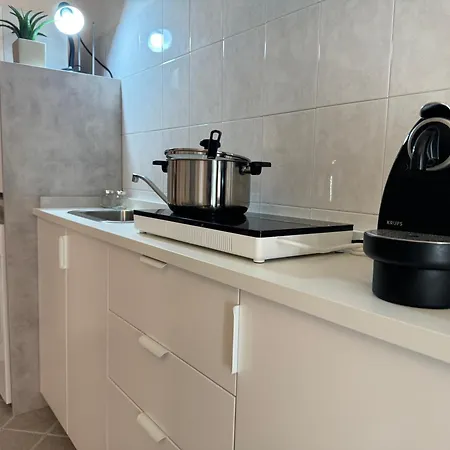 Wisteria Dreams - A Due Passi Dal Apartment