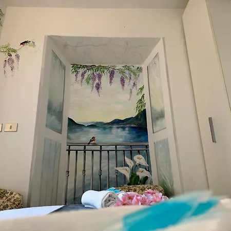 Wisteria Dreams - A Due Passi Dal * Argegno