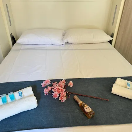 Apartment Wisteria Dreams - A Due Passi Dal Argegno