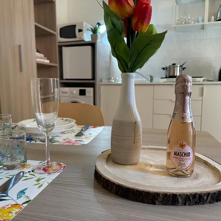 Wisteria Dreams - A Due Passi Dal Apartment *