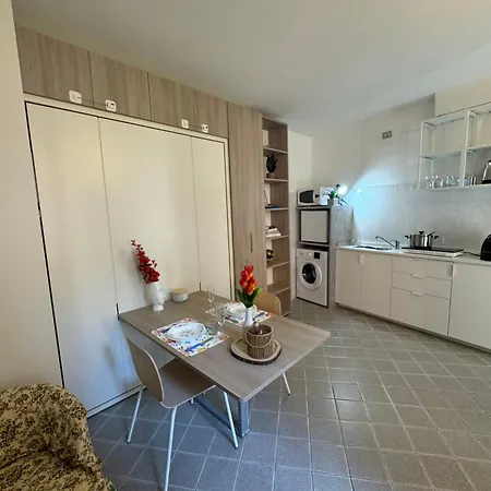 Apartment Wisteria Dreams - A Due Passi Dal