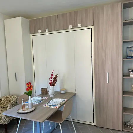 Wisteria Dreams - A Due Passi Dal * Argegno